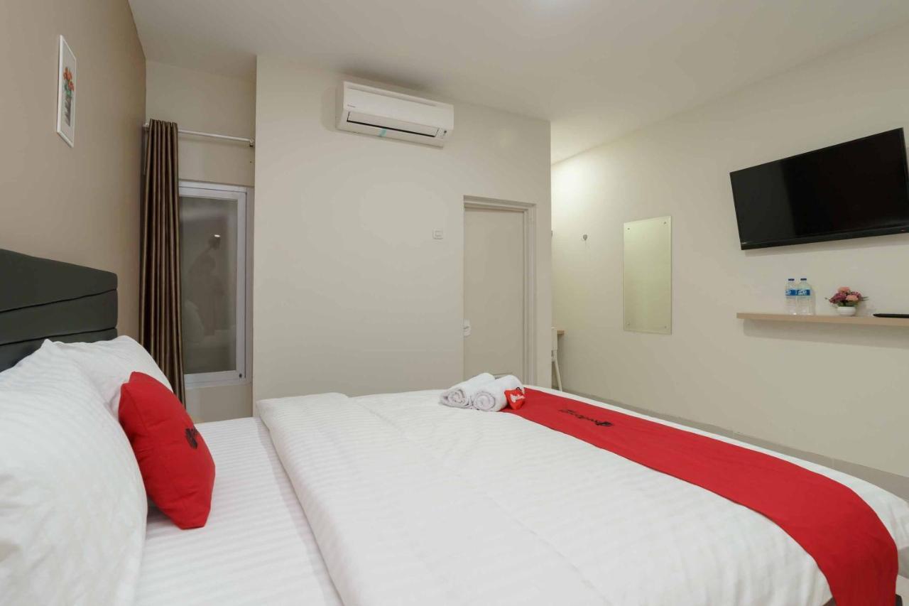 Reddoorz Plus Near Eka Hospital Bsd 5 Dadap エクステリア 写真