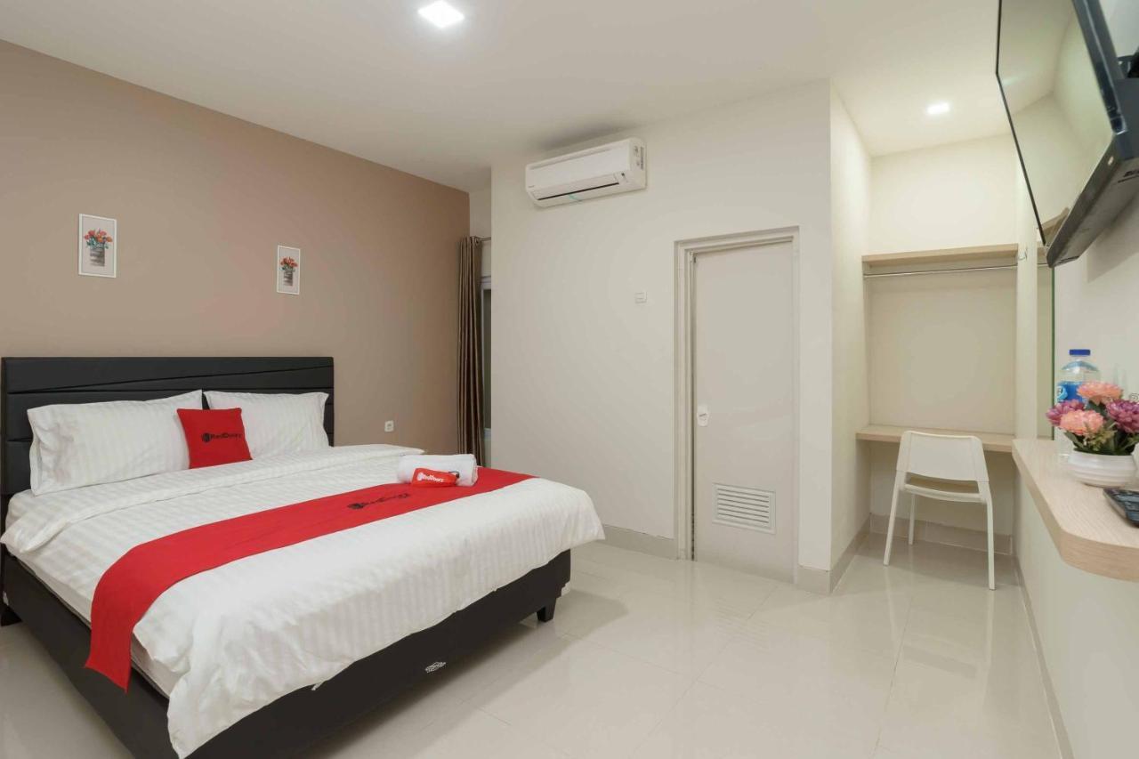 Reddoorz Plus Near Eka Hospital Bsd 5 Dadap エクステリア 写真